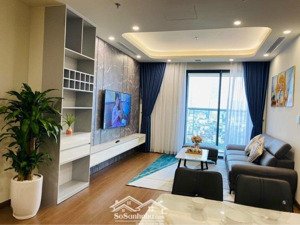 cho thuê discovery complex, 100m2 , 2ngủ, full đồ , có slot ô tô. lh o.942.00/6856