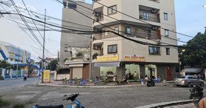 mặt bằng kinh doanh tại long biên, 2 mặt tiền, vỉa hè siêu rộng, đối diện trường cấp 2