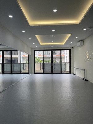 cho thuê văn phòng nguyên căn 400m2 giá 55 tr