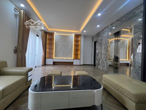 bán nhà hồng tiến long biên ô tô đỗ cổng 6 tầng thang máy chỉ 10.9 tỷ