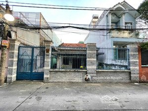 hàng chiến ! bán nhà mt đường ô tô dt 153m2 ngang 8.5 vuông vức - cạnh đỗ xuân hợp cách global 2km