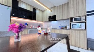 bán chcc ct2 vietel the light trung văn căn góc 131m 3pn full đồ ban công hướng nam có slot ô tô