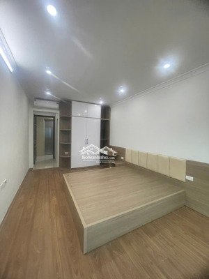 nhà 6 tầng trịnh văn bô, thang máy, ô tô đỗ cửa giá 8 tỷ