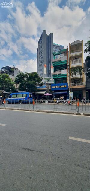 Bán nhà mặt tiền 190 Nguyễn Cư Trinh, Phường Nguyễn Cư Trinh, Quận 1 DT 3.7x27m 2 tầng giá 21 tỳ