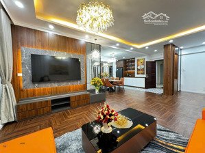 bán căn 3 ngủ 115m tầng trung 57 vũ trọng phụng, full nội thất đẹp giá hơn 7 tỷ bao phí. 