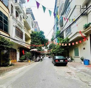 26,2 tỷ bán nhà phạm tuấn tài 65m x 7 tầng thang máy vừa ở vừa kinh doanh đỉnh chóp