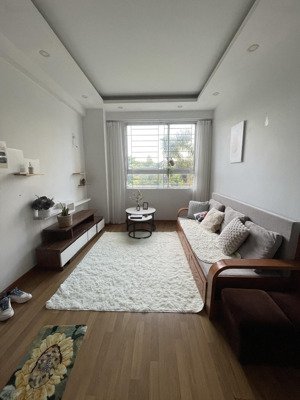 bán nhanh trong tháng căn hộ 2 phòng ngủ noxh hồng hà eco.diện tích: 66m2 view đẹp hướng mát.