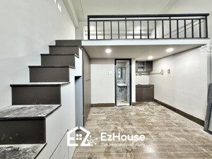 khai trương duplex cửa sổ trời giá rẻ đường tân sơn nhì