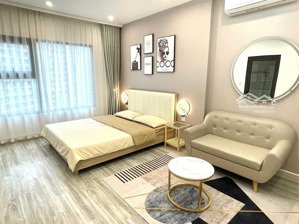 cho thuê căn hộ studio siêu sang, view hồ, giá rẻ