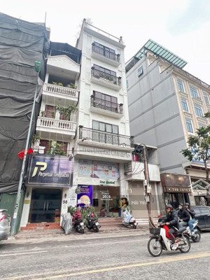 mặt phố nguyễn ngọc nại - vỉa hè rộng - 6 tầng thang máy - mt 3.9m - kinh doanh - không quy hoạch