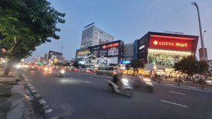 hot - mặt tiền thân nhân trung gần cộng hòa, đang cho thuê 26 triệu - 5.2mx14.6m - 1 lầu - 24.5 tỷ