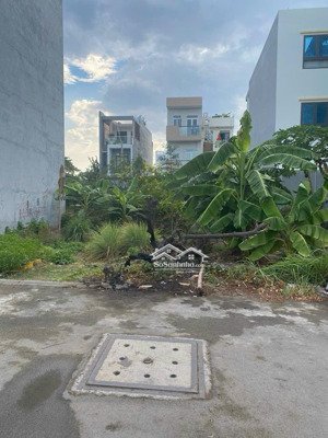 kẹt tiền bán nhanh nền 51m ngay chợ gần trường học kdc - đất full thổ - sổ sẵn giá 2,7 tỷ