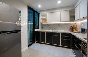 cần bán căn hộ duplex zenity. q1 - 3pn, 3wc - full nội thất.