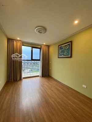 bán the garden hills chồng chuyển công tác, 68,8m2, 2 ngủ, giá 5,3 tỷ. vk ck m đi làm xem nhà tối.