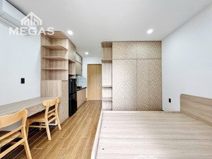 căn hộ full nội thất ban công rộng máy giặt riêng tại cầu bình lợi, bình thạnh