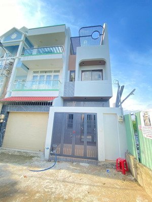 bán nhà mới 3l hxh cách mt hoàng hữu nam chỉ 50m long thạnh mỹ q9