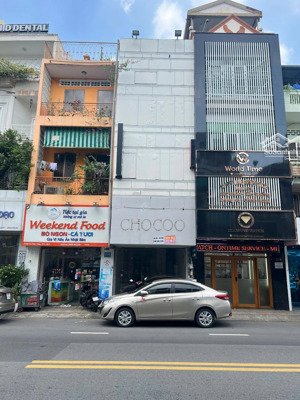 cực hiếm - mặt tiền võ văn tần . phường 5. quận 3 - kc : 4 tầng ( 4 x 12m ) -hđt : 80 triệu - 26 tỷ