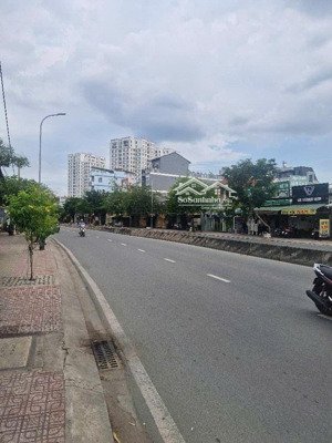 bán nhà 2 tầng mặt phố huỳnh tấn phát, 8 tỷ vnd, 45m2, 2pn