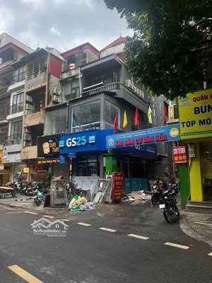 cực hiếm mặt chùa láng - sát vincom bên vỉa hè rộng dựng 3 hàng xe dtich 75m2 x 3 tầng mtien 4,6m