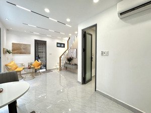 nhà đẹp phú nhuận cô giang 2 mặt thoáng full nội thất chỉ nhỉnh 4 tỷ 28m (4.5x6.1)