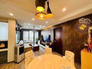 căn hộ rất đẹp, có sổ hồng, 4pn, 3wc, dt 123 mét, quận 2, giá rẻ 5,2 tỷ