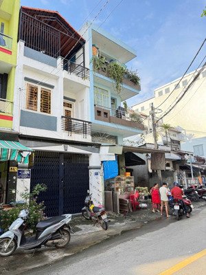 siêu phẩm mặt tiền cách mạng gang 4.3m, kết cấu 3 tầng ngay trung tâm p. tân thành q. tân phú