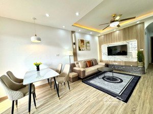 bán căn hộ tầng thấp ttban tài chính tw 260 đội cấn 70m, 2 ngủ, full nội thất chỉ 4,7 tỷ