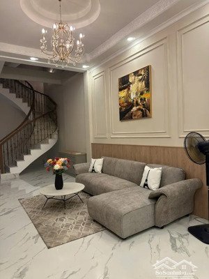 bán nhà đẹp 3 tầng tôn thất tùng, quận 1 - thiết kế sang trọng, tặng full nội thất - 121m2 - nở hậu