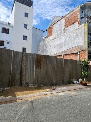 diện tích lớn và hiếm: 11 x 16m (170m²) - đường bình giã p.13 q.tb - hẻm xịn 8m - giá: 33 tỷ tl