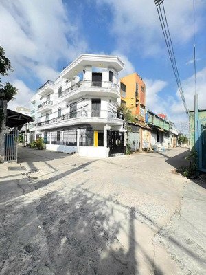 bán nhà 81m2 4 tầng, hoàn thiện ở ngay, hẻm xe tải thông đường 18b bhha. chỉ 6,55 tỷ còn giảm thêm.