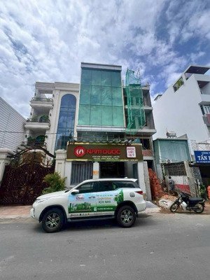 bán nhà góc 2 mặt tiền đường khu cao thắng. dt 950m2 (19 x 50m), 4 tầng. giá 215 tỷ tl - tin thật