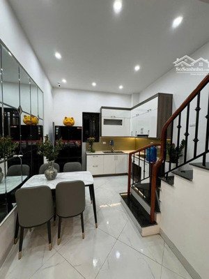 cần bán gấp căn nhà tâm tuyết sát hồ tây, an dương