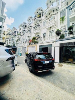 nhà mới ở liền, full nội thất, trệt 3 lầu, khu đồng bộ, 4.2 dài 13 đ. phạm văn chiêu chỉ 6.98 t