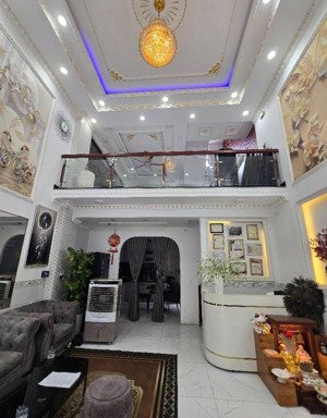 nhà đẹp như biệt phủ.ngay hương lộ 2 bình tân. 5 tầng, 5pn, 5w. ngang khủng 5,5m. xem là mê liền