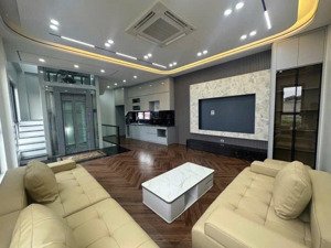 bán nhà mới đẹp lô góc, ôtô gần phố lạc long quân, võng thị, gần hồ tây :48m x5t giá 9.2 ty