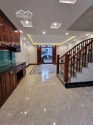 bán nhà liên mạc,bắc từ liêm oto vào nhà ,kinh doanh tốt 5 tầng 7,1 tỉ gần cầu thượng cát,
