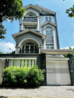 mặt tiền kinh doanh ngay trần não, an khánh, quận 2. dt: 9,5x18m cn:167m. hđt: 140tr/th. giá 52 tỷ