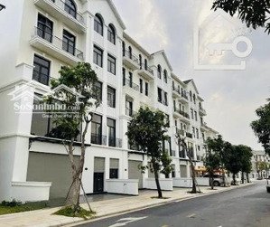 bán nhà mặt tiền v3 vinhomes grand park 6 tầng thang máy khu vip kinh doanh sầm uất