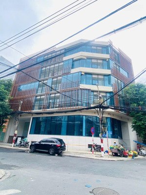 siêu phẩm tòa nhà 2 mt cửu long- lam sơn. khu vip sân bay. dt: 12x25m. hầm 7 tầng nổi. có pccc