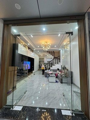 bán nhà đội cấn, ngõ ba gác, gần phố, ô tô cách vài bước chân, nhà mới full nội thất, 40m2*5t