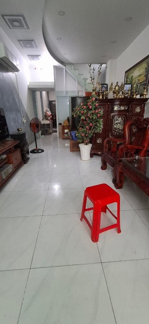 bán nhà riêng 64 m2 chính chủ tại q .tân phú
