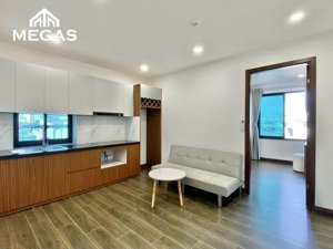 cho thuê căn hộ 1n1k cửa sổ thoáng mát ngay tại hồ tây