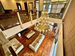 penthouse + duplex căn góc + bể bơi cầu giấy 401m2 t26 + 27 giá 35.8 tỷ