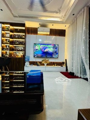 bán nhà phương canh,nam từ liêm, lô góc , diện tích rộng, ô tô đỗ cửa , kinh doanh ,gần trường fpt