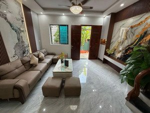 siêu phẩm liên mạc, 40m2 mặt tiền 5m, 6 tầng thang máy, ô tô đỗ cửa nhà mới siêu đẹp.