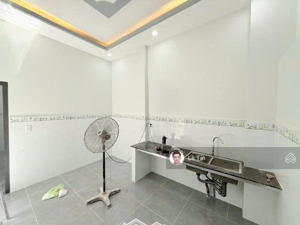 lô góc hẻm ô tô âu cơ, tân phú, 60m2, 4pn mới keng, sát mặt tiền, chỉ 4 tỷ nhỉnh