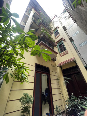 nhà đẹp thụy khuê, tây hồ 104m 4 tầng mặt tiền 8m gần hồ tây giá cực tốt chỉ 24 tỷ. ccmn vip