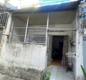 bán nhà sổ hồng riêng - vị trí đẹp - tiện xây sửa mới - đ. trần xuân soạn