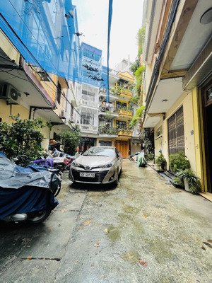 bán nhà - phố dương quảng hàm - ô tô tránh - oto đỗ cửa - - 2 mặt ngõ ô tô - trung tâm cầu giấy