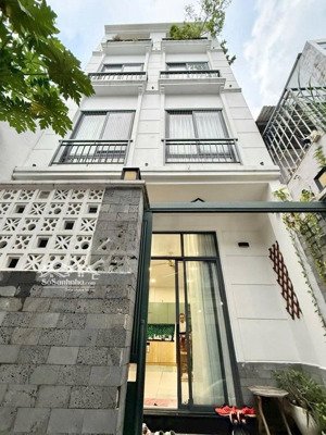 giáp q.1 gần ngã tư hàng xanh 50m2 ngang đẹp 5.1m 4 tầng - full nội thất vào ở ngay - 7.x tỷ có tl